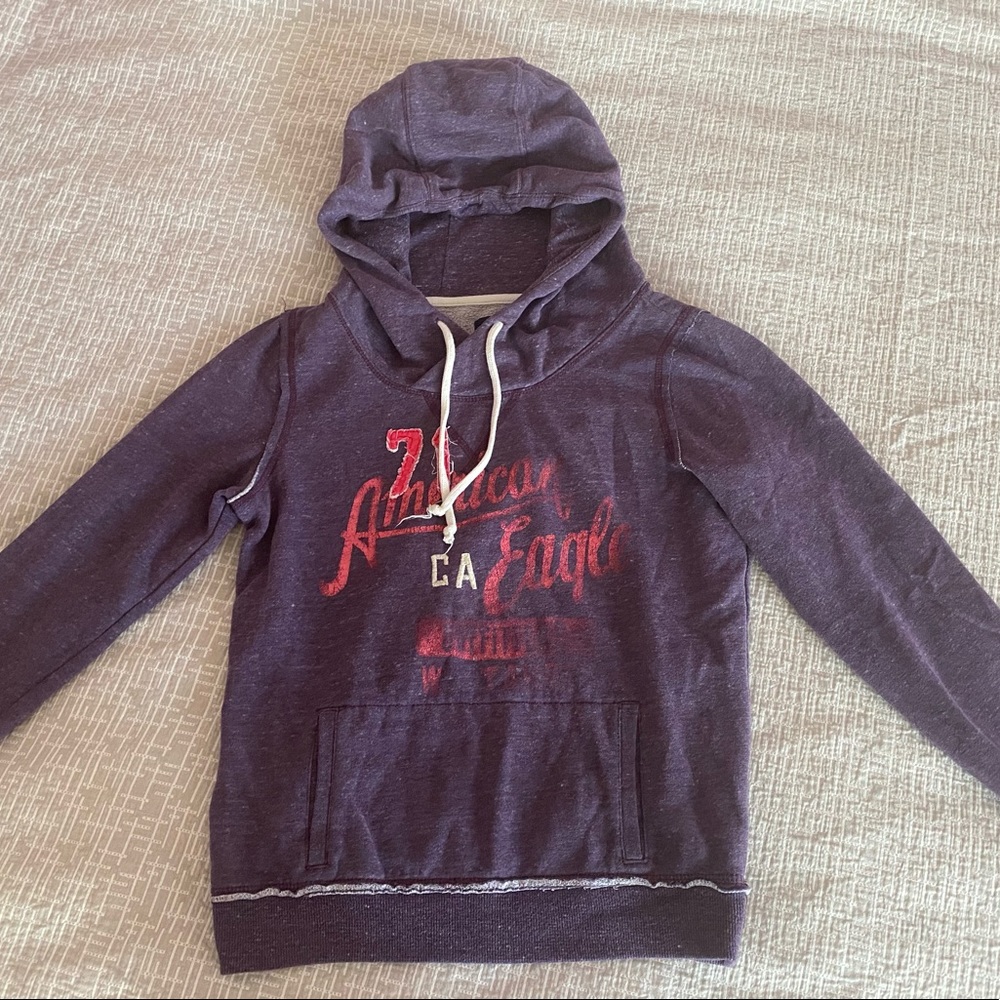 American Eagle sweatshirt